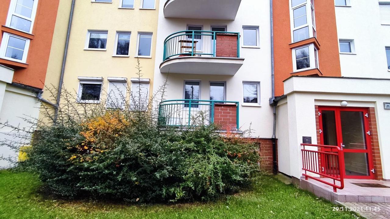 פוזנן Apartamencik Super מראה חיצוני תמונה